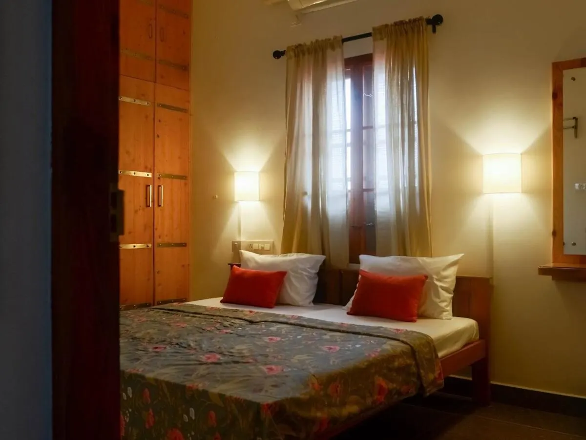 Stay Central, Stay Cozy 3Bhk Premium Home Stay Kochi 0*,  Índia
